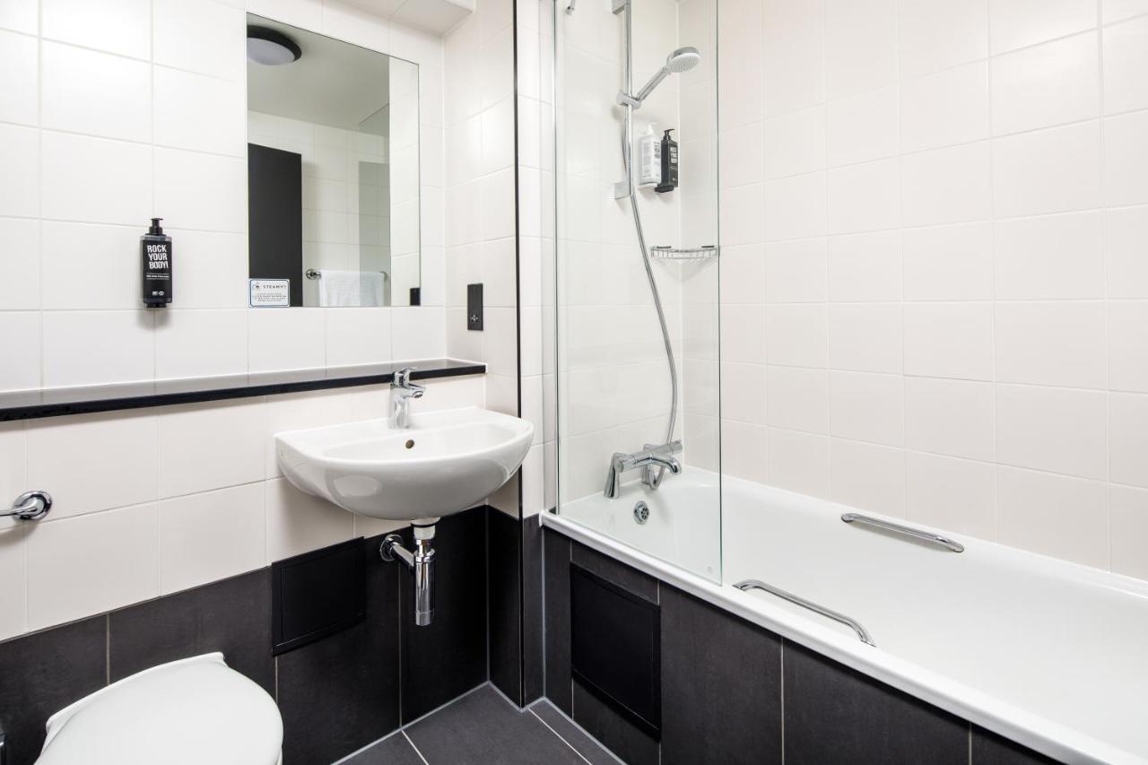 Ibis London Heathrow Terminal 5 Hillingdon Exterior foto